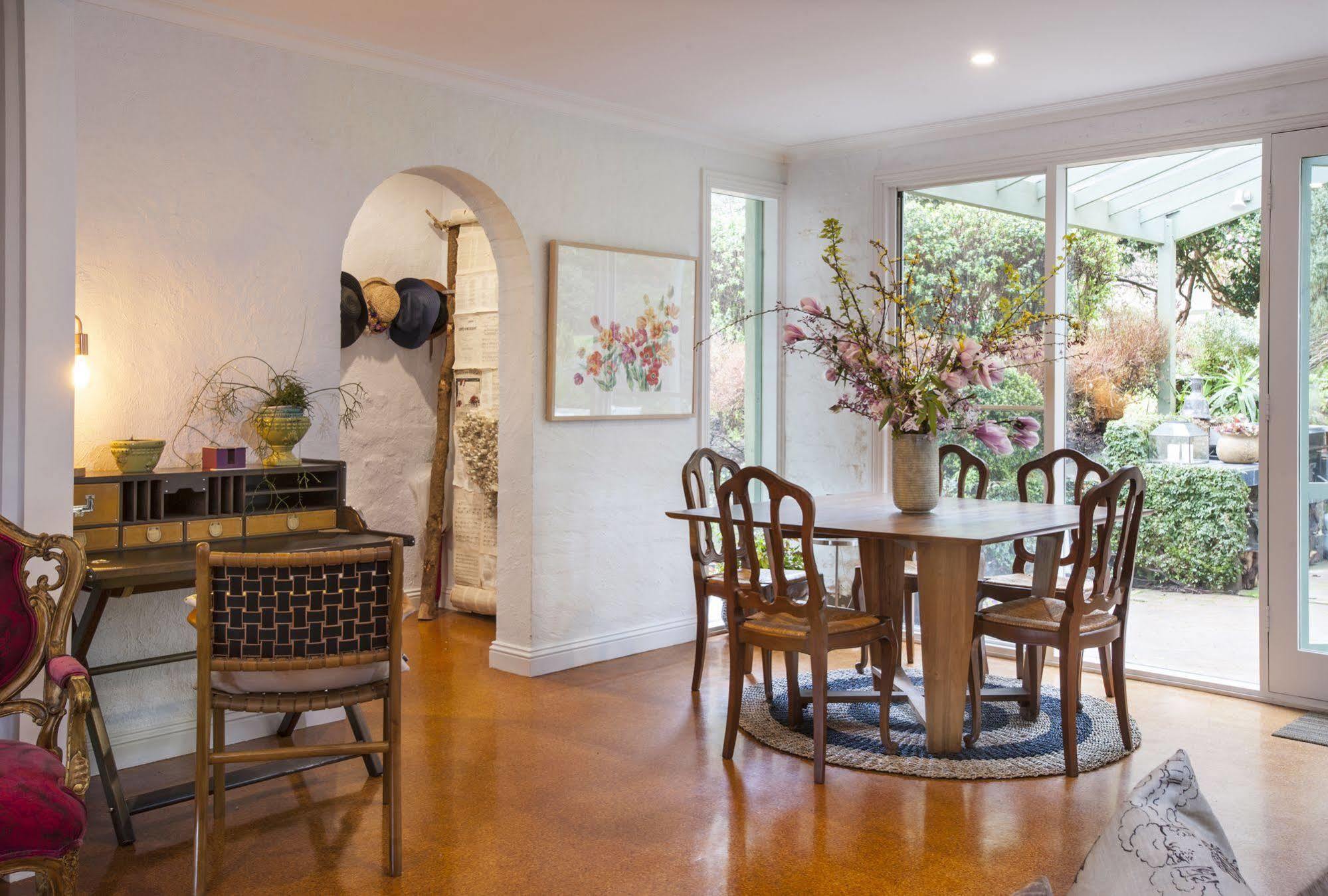 Beechmont Garden Retreat Guest House โอลินดา ภายนอก รูปภาพ